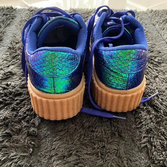 Beautiful retro sneakers for women size 7 - Picture 4 of 5